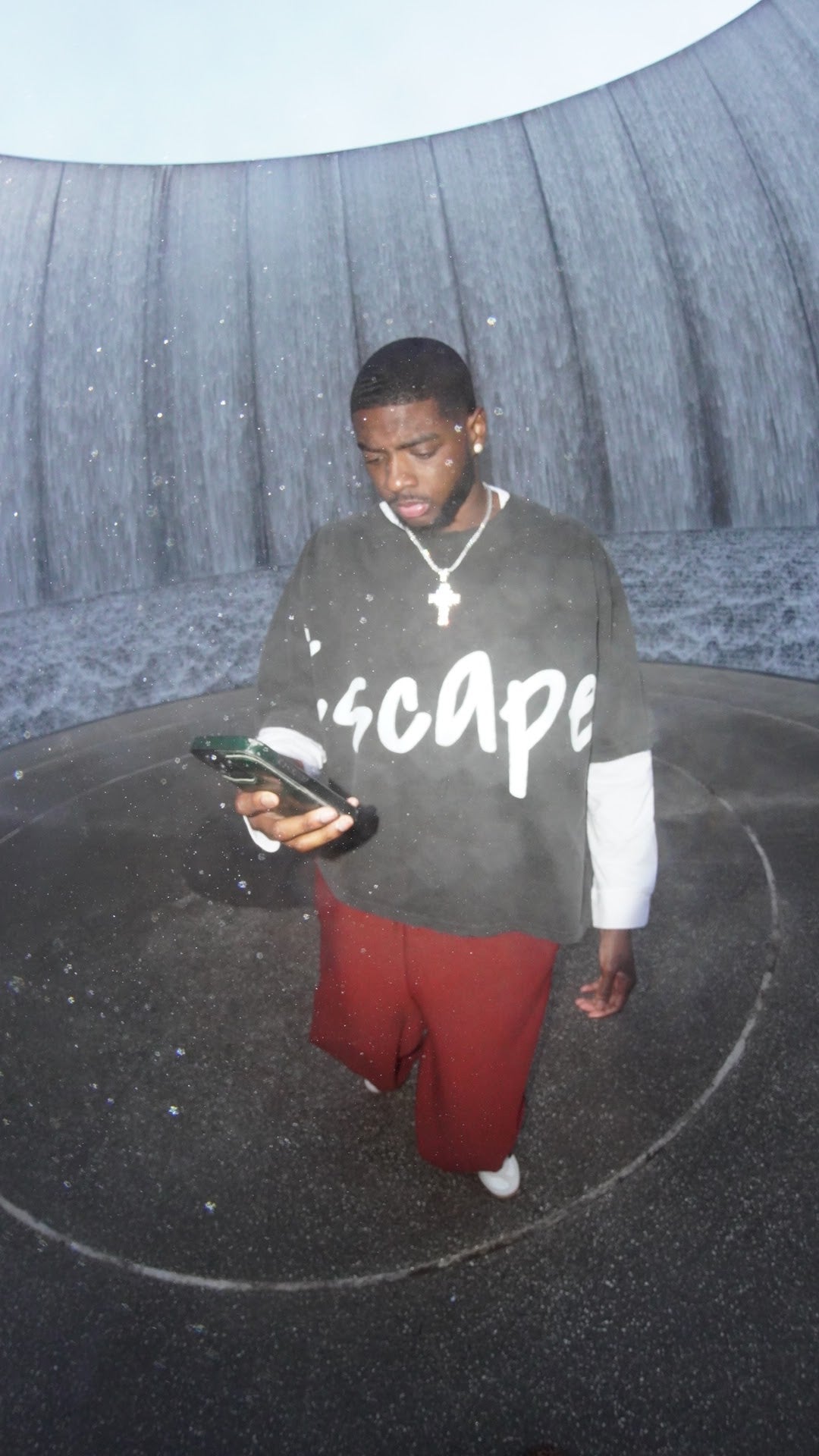 Èscape Distressed Heavyweight Tee